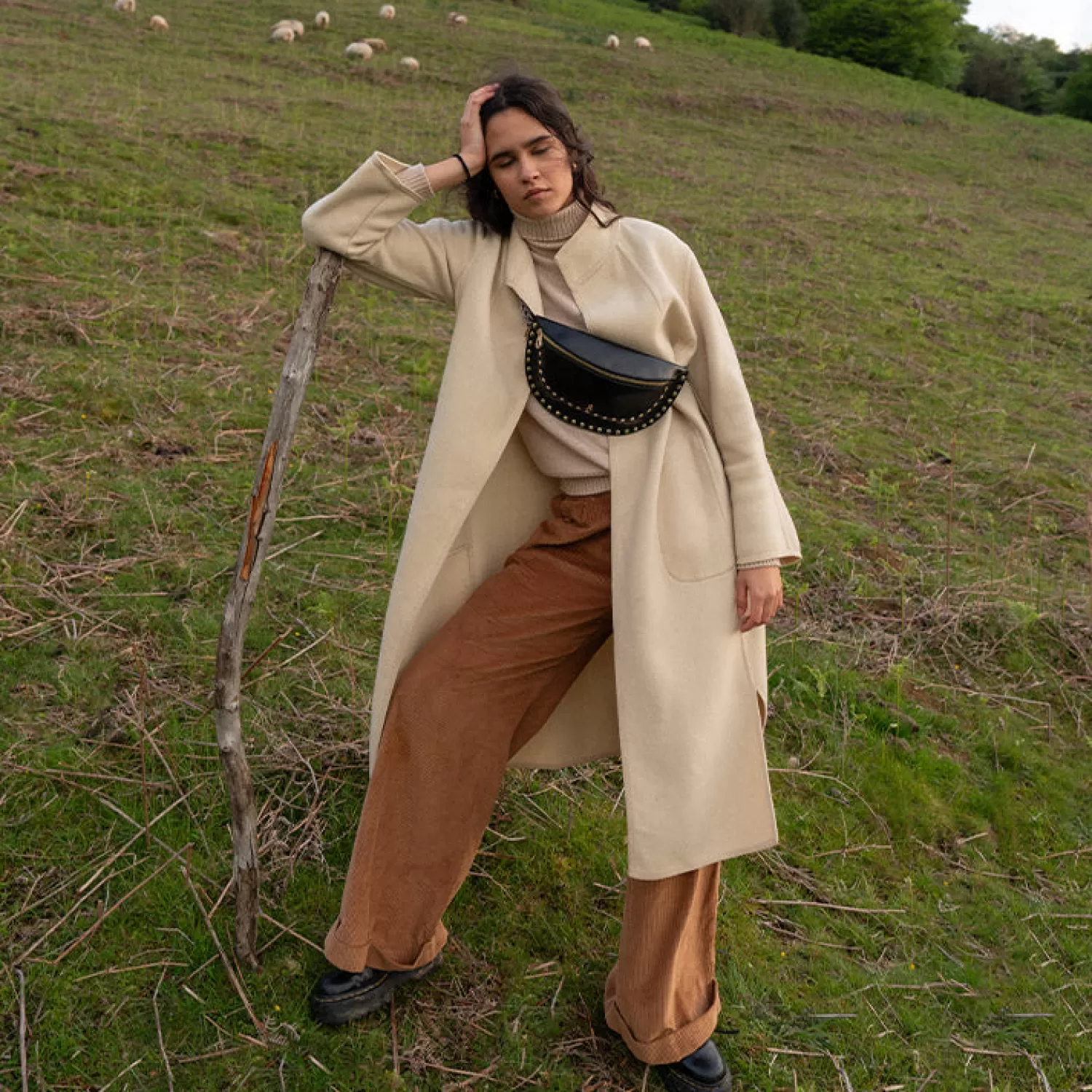 banane_smile_clou_crme_4.webp Fashion Craie Studio Banane Smile Clou Crème Blanc