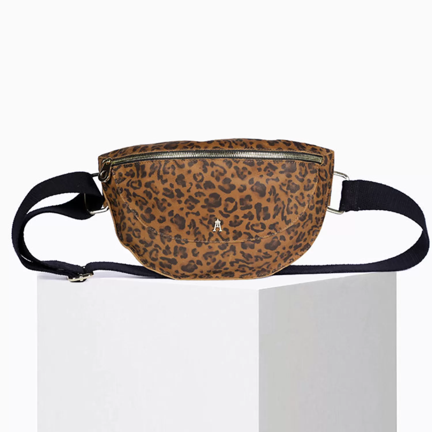 Hot Craie Studio banane Smile Léo Fauve Camel