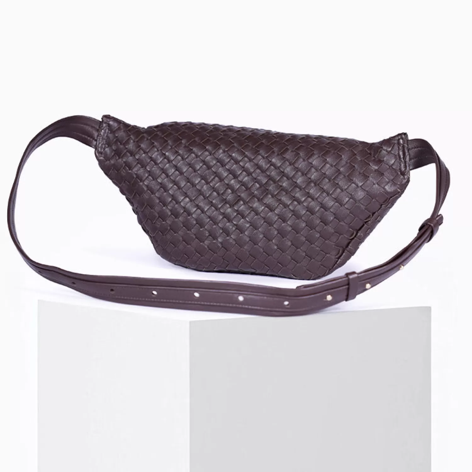 belt_bag_tress_brownie_3.webp Fashion Craie Studio Belt Bag Tressé Brownie Camel