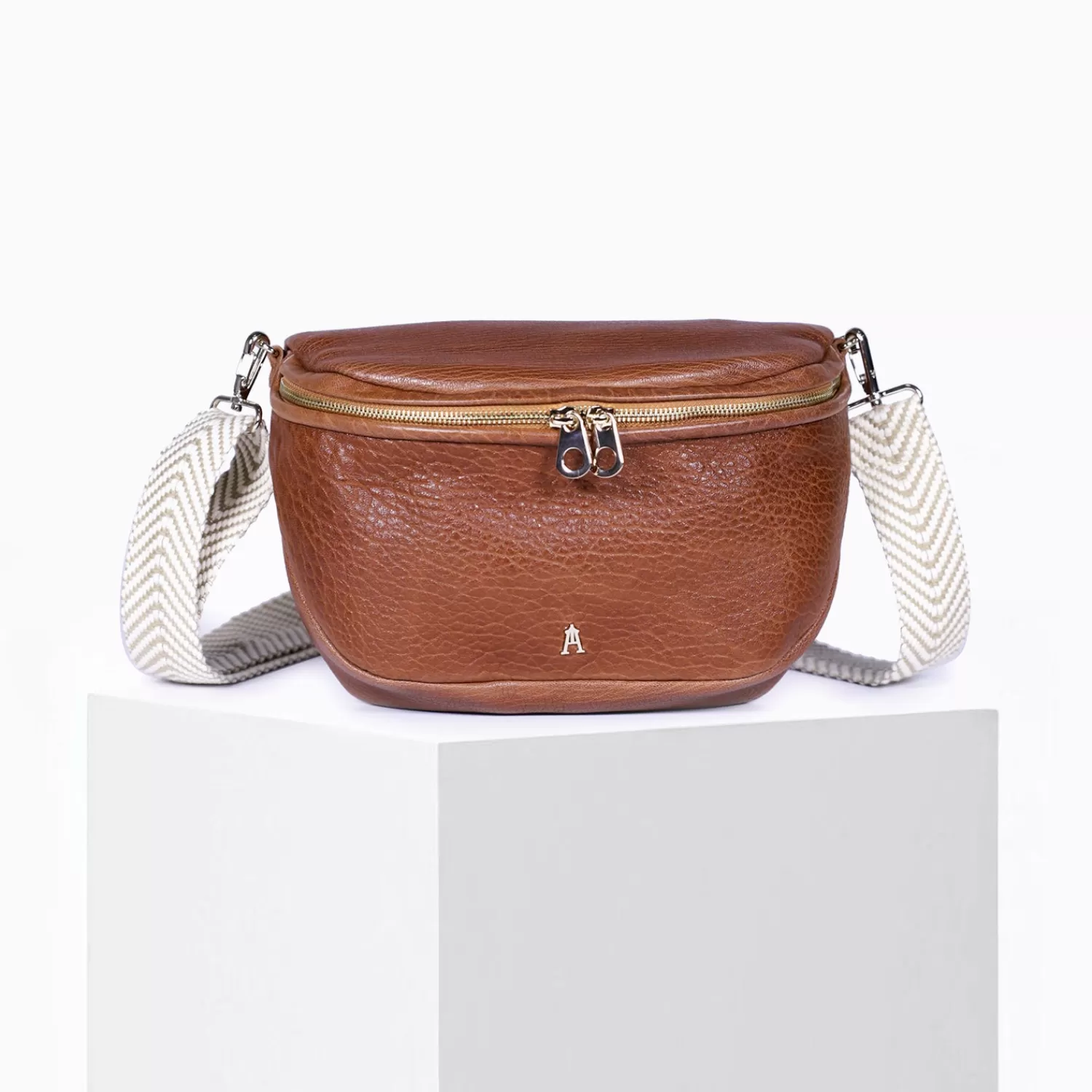 Shop Craie Studio Big Banane Bubble Havana Camel