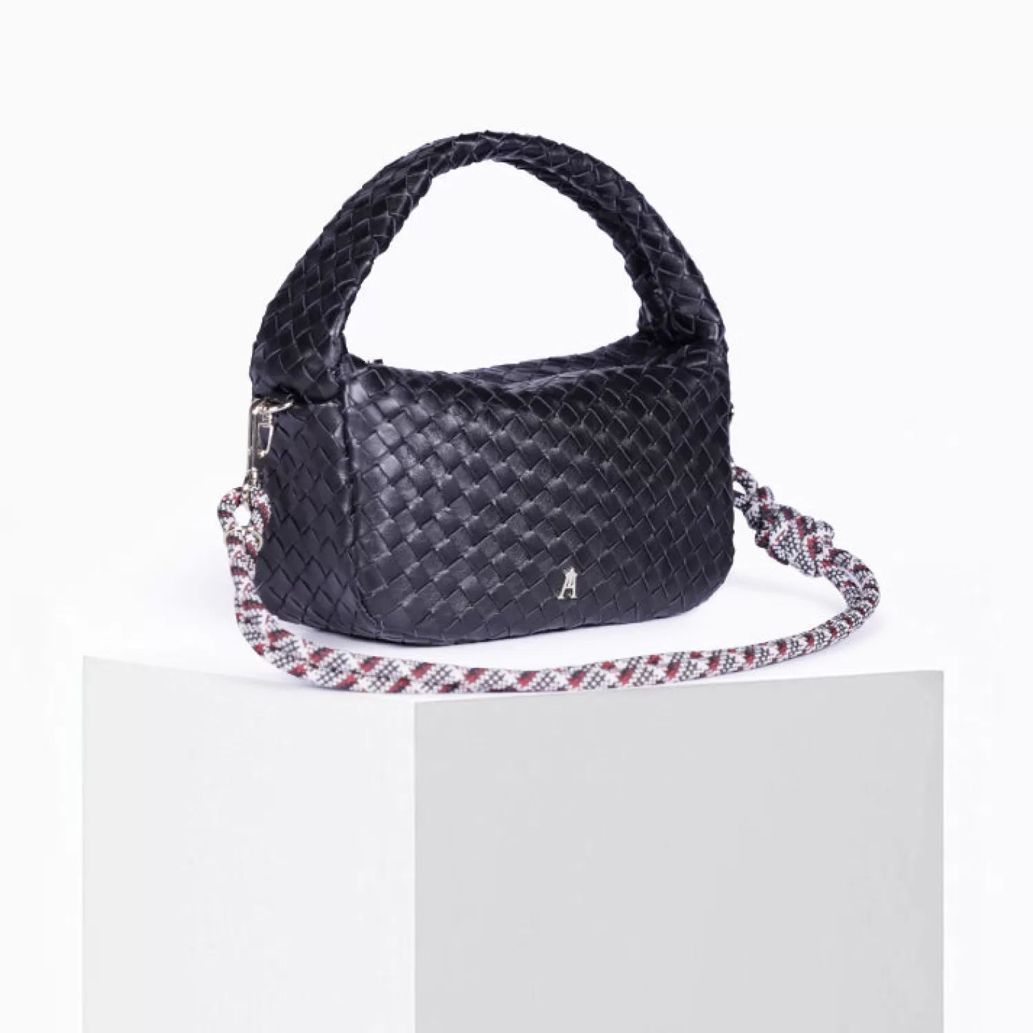 mini_ballon_tress_noir_5.webp Flash Sale Craie Studio Mini Ballon Tressé Noir