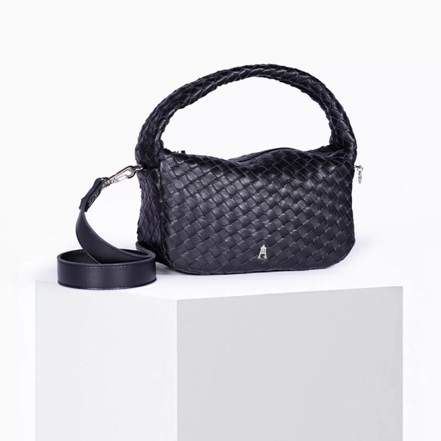 mini_ballon_tress_noir_6.webp Flash Sale Craie Studio Mini Ballon Tressé Noir