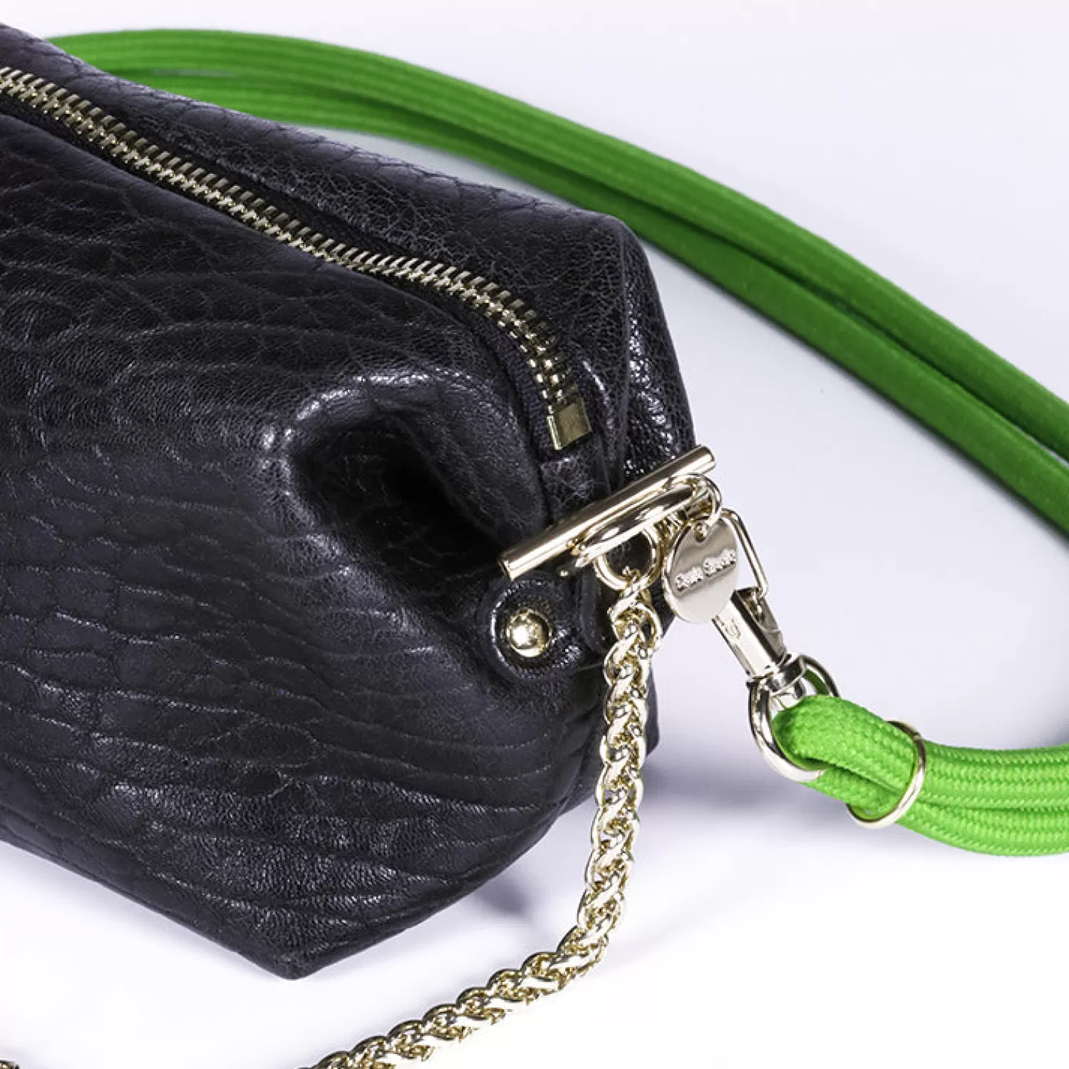 pochette_nuage_bubble_noir_4.webp Shop Craie Studio Pochette Nuage Bubble Noir