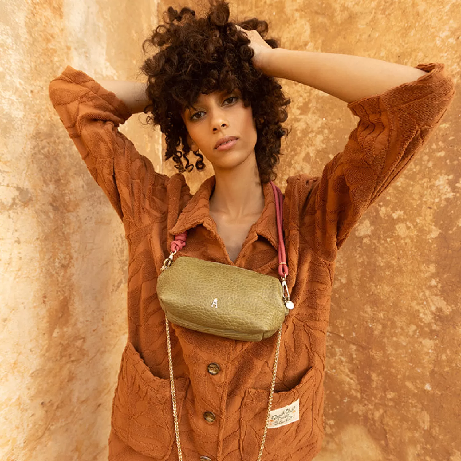 pochette_nuage_bubble_noir_5.webp Shop Craie Studio Pochette Nuage Bubble Noir