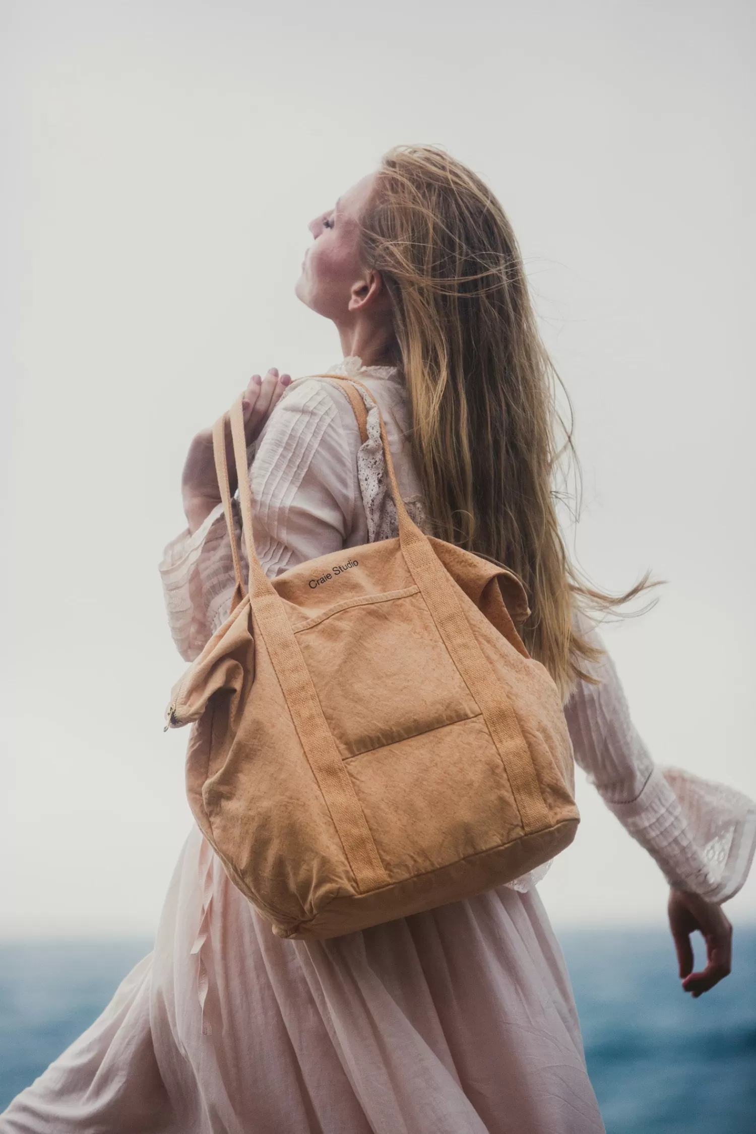 sac_h_coton_nougat_2.webp Shop Craie Studio Sac 24H coton Nougat Rose