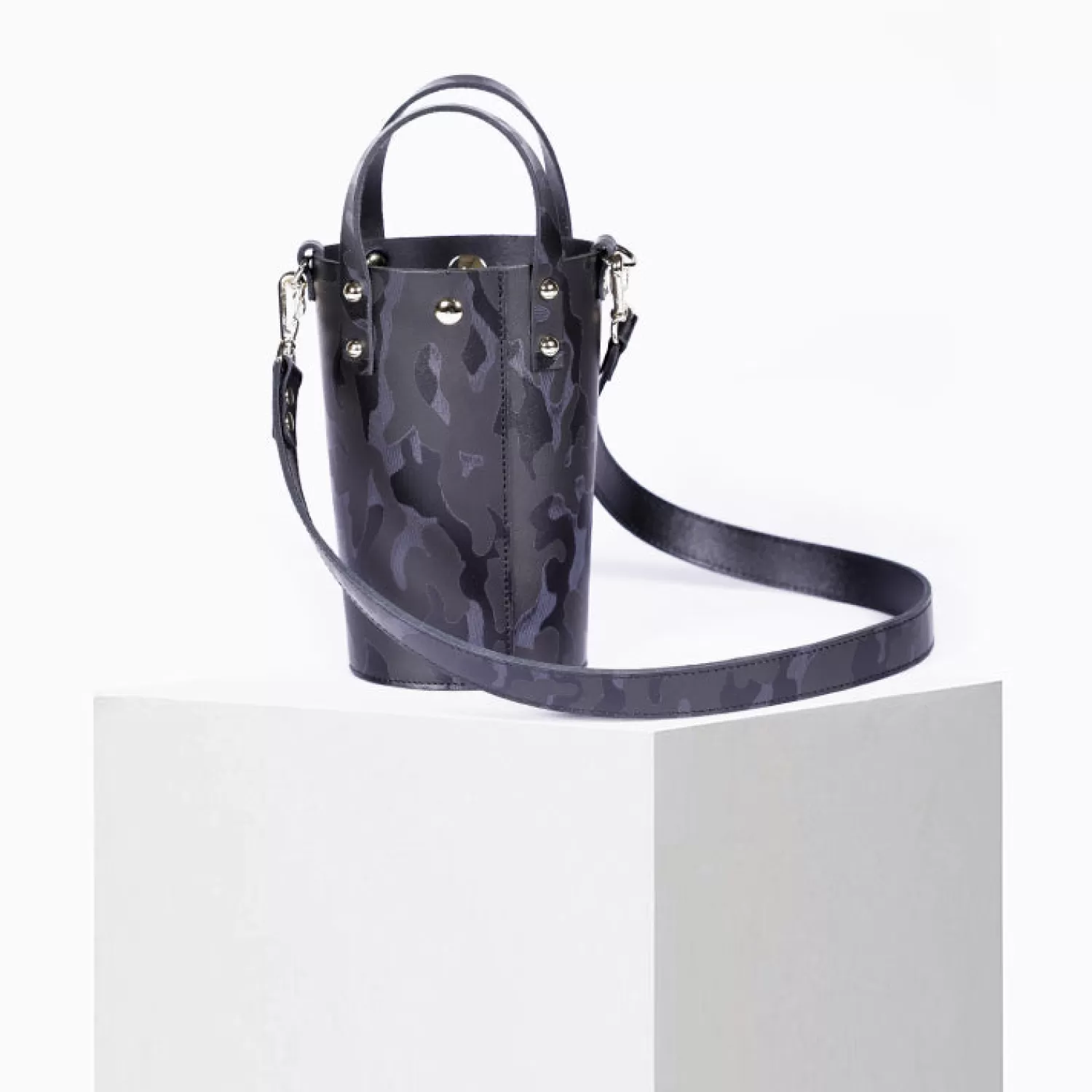 sac_seau_nono_corce_noir_7.webp Flash Sale Craie Studio Sac seau Nono Écorce Noir